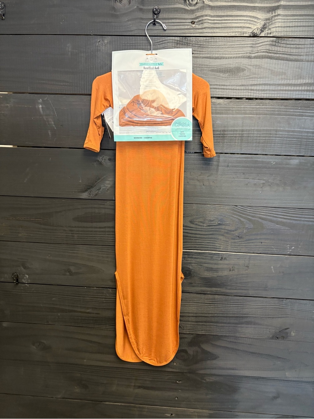 Saddle Longhorn Orange Western Knotted Newborn Baby Gown: Gown & Hat
